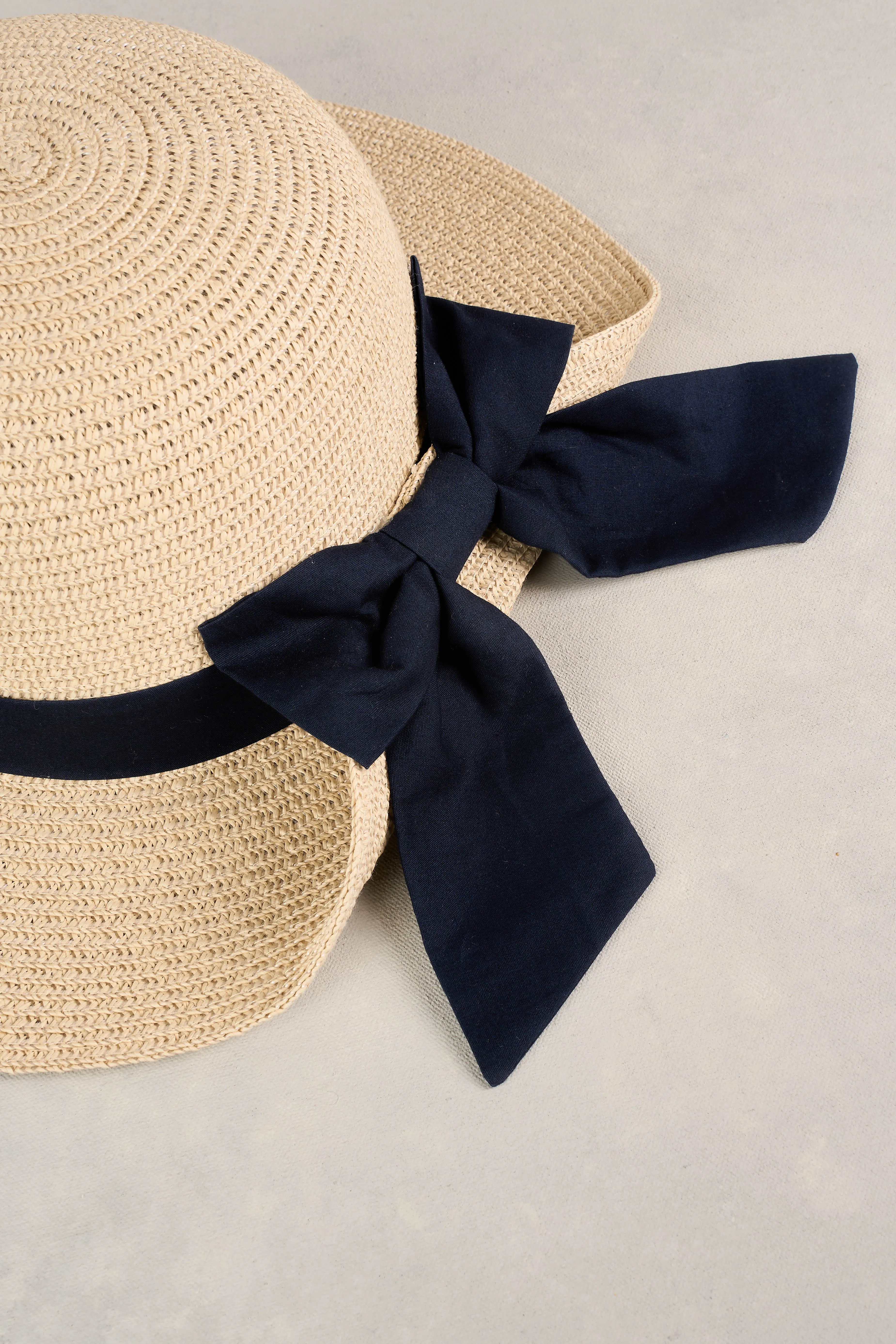 Jane Bow Trim Cloche - Natural