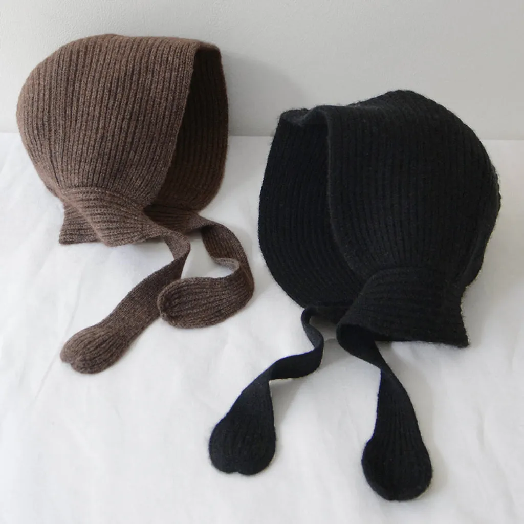 Maki Woman Star Bonnet Hat Black