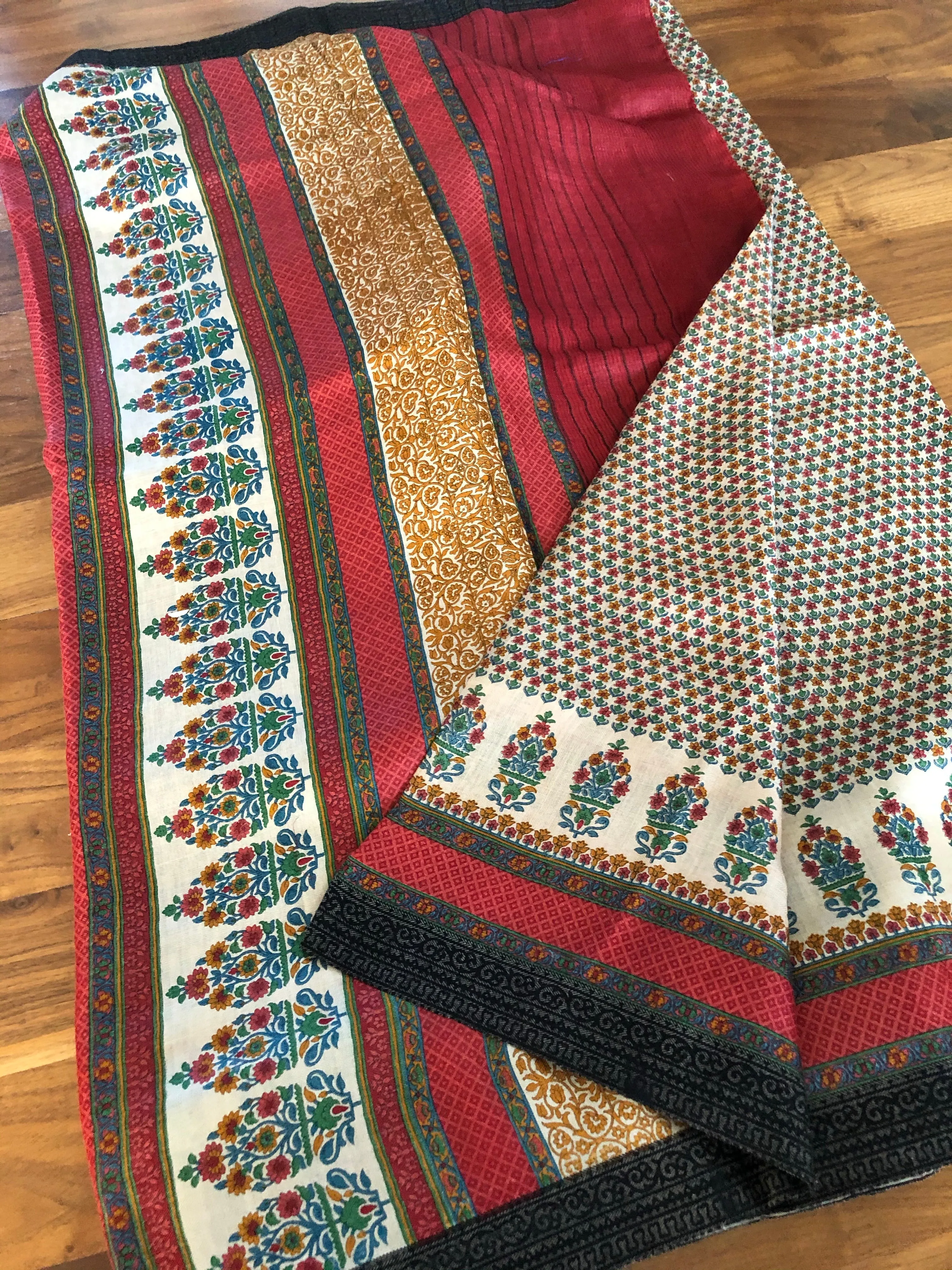 Maroon & Off White Pure Pashmina Silk Saree with Printed Floral Buti All Over