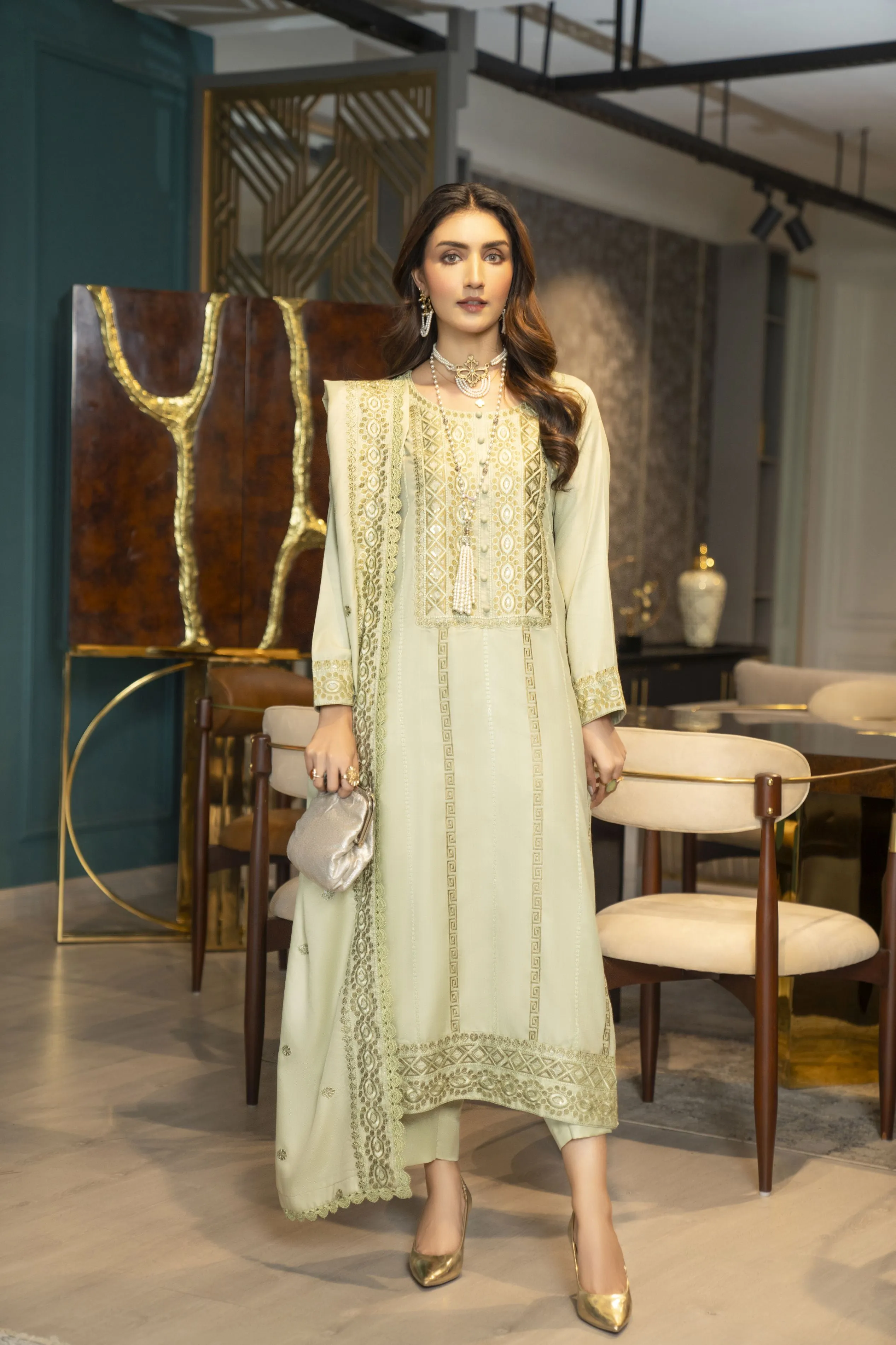 PASHMINA WINTER SHAWL COLLECTION BY SAKEENA HASAN SHP3